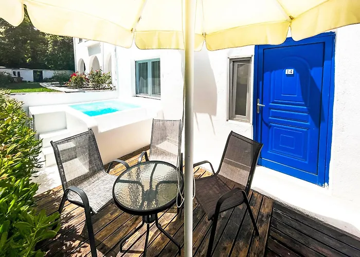 Theo Bungalows Boutique Hotel